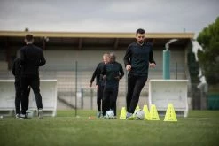 Kipsta Road & Gravel Biking T100 Light Soccer Jacket Adult