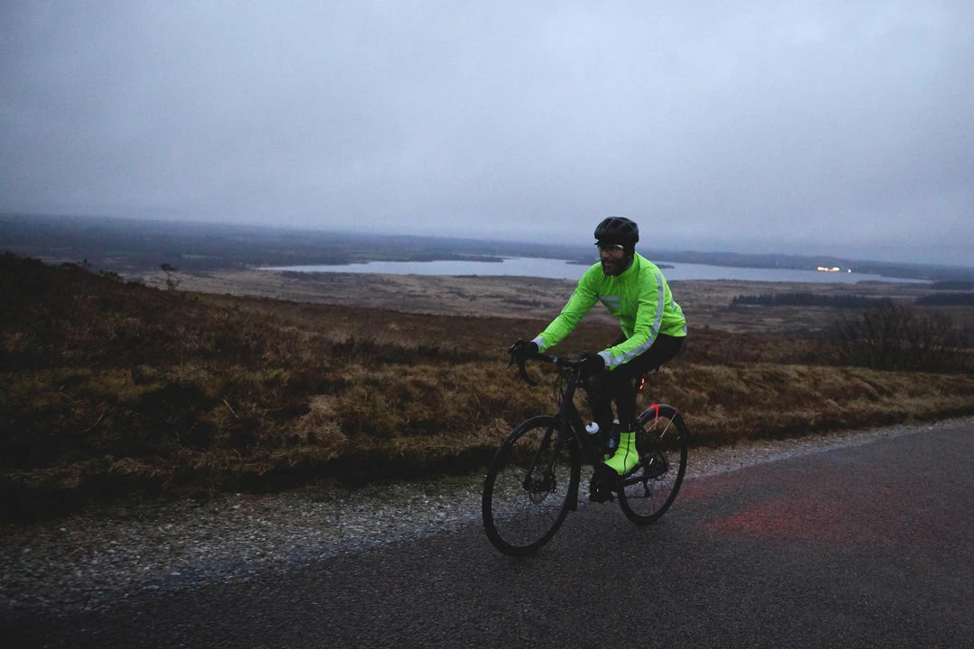 Deals ๐ Triban RC500, High-Visibility Showerproof Cycling Jacket, Men's ๐ 23 Triban RC500, High-Visibility Showerproof Cycling Jacket, Men's