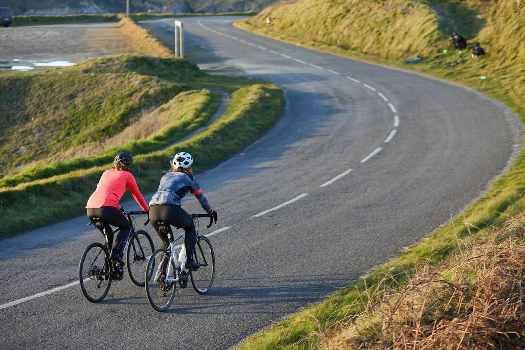 Brand new ๐ Road & Gravel Biking Triban 500, Long-Sleeved Road Cycling Jersey, ๐ฉ Women's โ๏ธ 7 Road & Gravel Biking Triban 500, Long-Sleeved Road Cycling Jersey, Women's