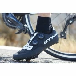 Btwin Road Bike Shoes Aerofit 900